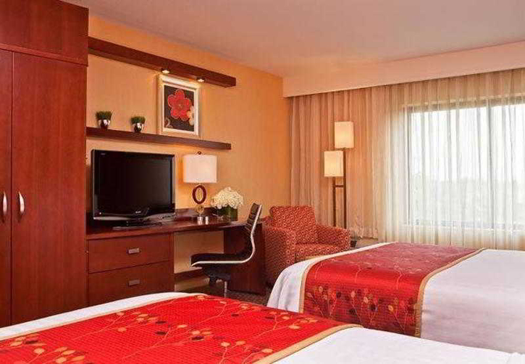 Bedroom 3, Courtyard By Marriott Cranbury South Brunswick, Middlesex