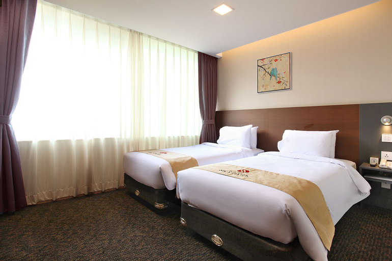 Bedroom 30