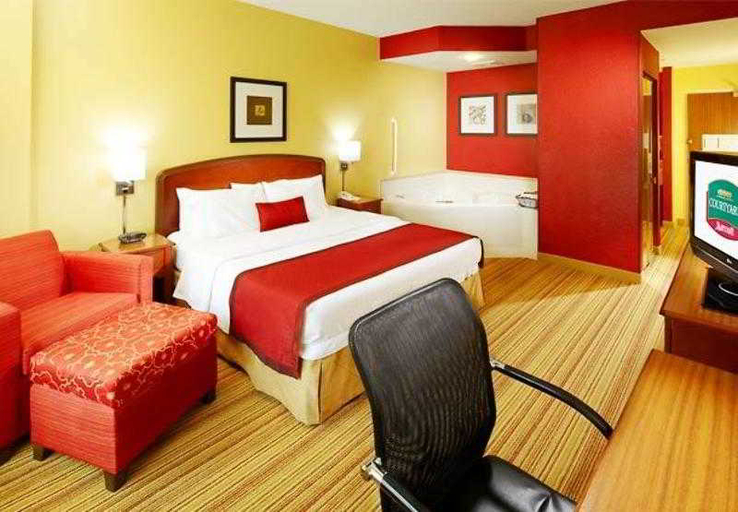 Bedroom 3, Courtyard West Palm Beach Airport, Palm Beach