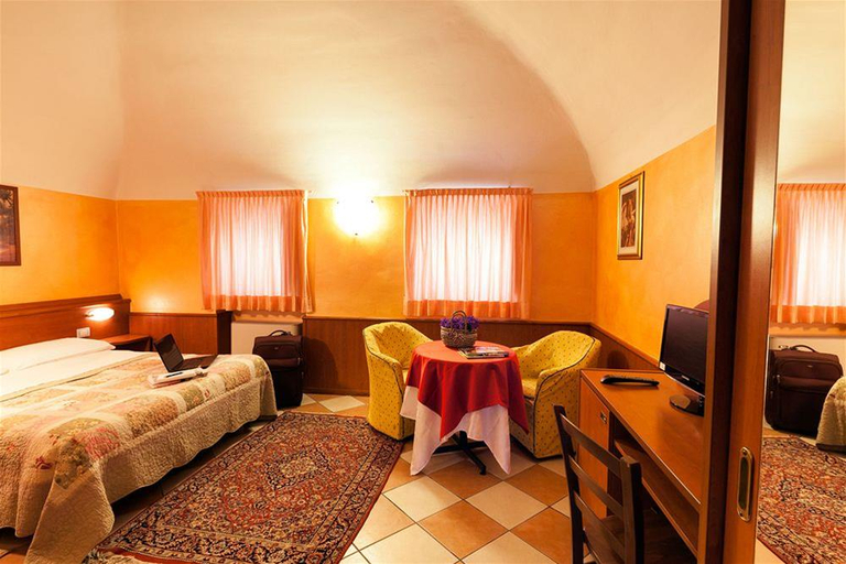 Bedroom 4, Hotel Antica Fonte, Brescia