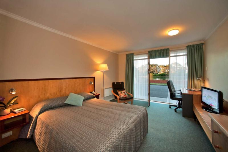 Exterior & Views 2, Burnie Airport Motel, Waratah/Wynyard - Pt A