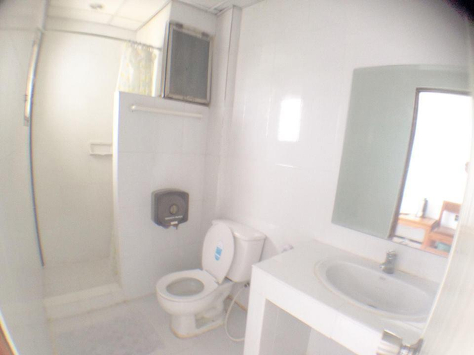 Bathroom 5, Wiriya House, Muang Chiang Mai