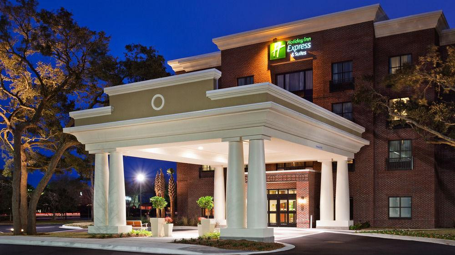 Exterior & Views 2, Holiday Inn Express & Suites CHARLESTON - MOUNT PLEASANT by IHG, Charleston