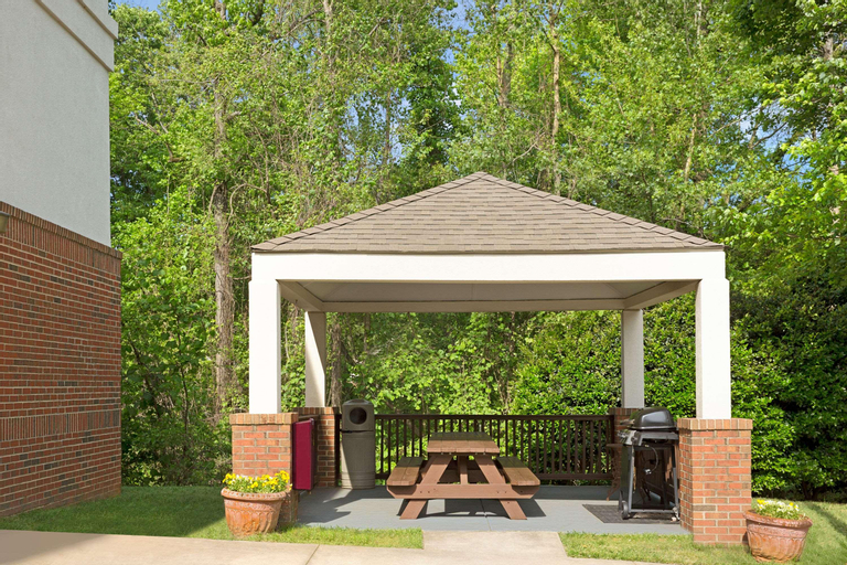 MainStay Suites Charlotte - Executive Park, Mecklenburg