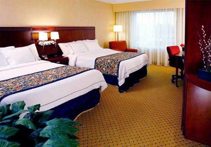 Bedroom 4, Courtyard By Marriott Seattle Kirkland, King
