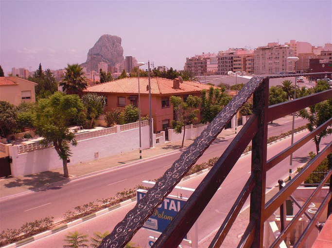 Exterior & Views 2, Hostal La Paloma II, Alicante