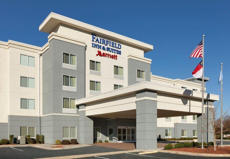 Exterior & Views 2, Fairfield Inn & Suites Smithfield Selma/I-95, Johnston