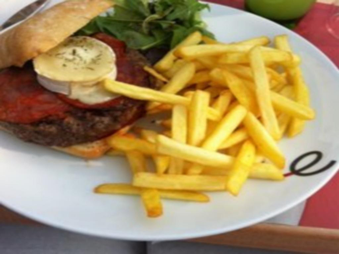 Food & Drinks