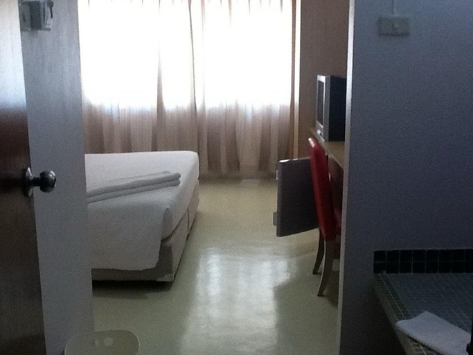 Bedroom 3, S2s Queen Trang Hotel, Muang Trang