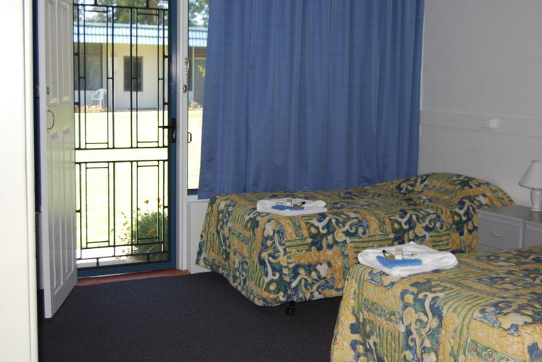 Bedroom 3, Holbrook Settlers Motel, Greater Hume Shire - Pt B