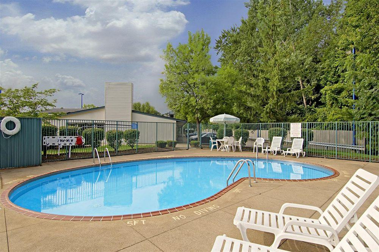 Sport & Beauty 5, Americas Best Value Inn - Mentor, Lake