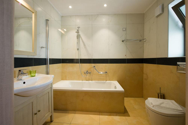 Bathroom 5, Adams Hotel, Epirus