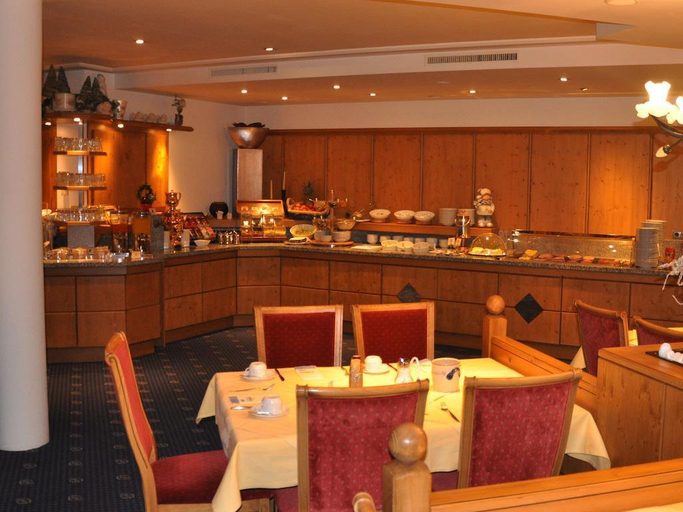 Food & Drinks 5, Hotel Garni Angela, Landeck