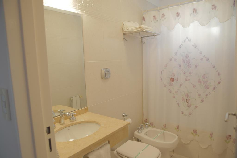 Bathroom 4, Pampa Plaza Hotel, Distrito Federal