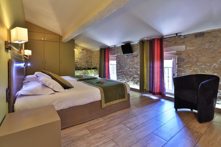 Bedroom 3, Auberge du Vigneron, Aude