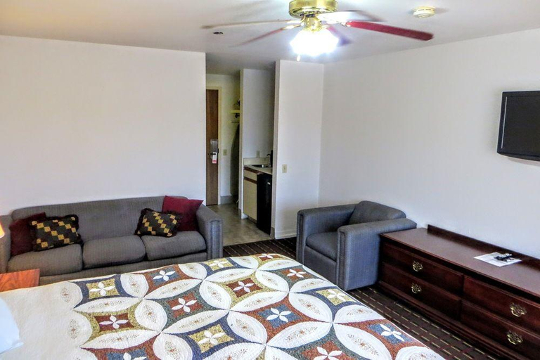 Public Area 3, Guest House Inn, Lubbock