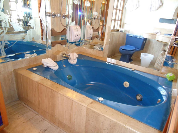 Bathroom 4, Posada El Rey Sol, Ensenada