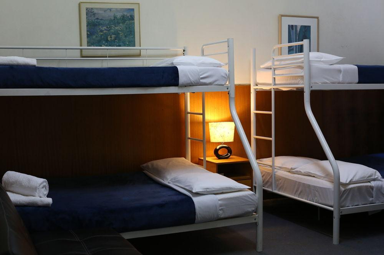 Bedroom 3, Holiday Lodge Hotel, Sydney