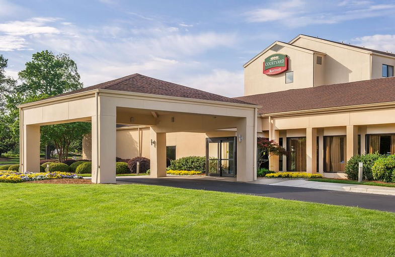Sonesta Select Charlotte University Research Park, Mecklenburg