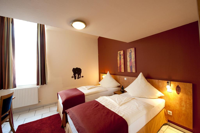 Bedroom 4, Hotel Alt Speyer, Speyer