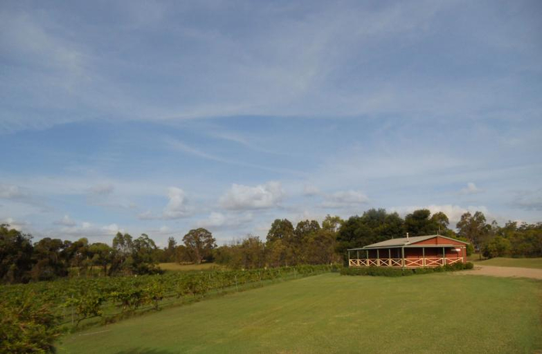 Public Area 5, Twin Trees Country Cottages, Cessnock