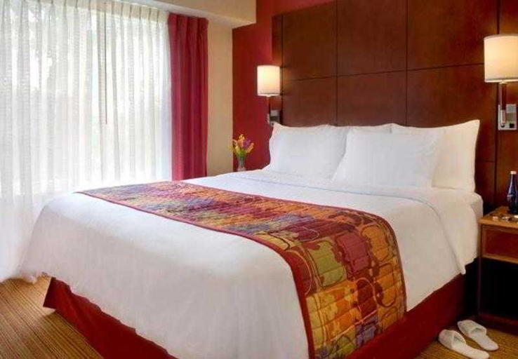 Bedroom 4, Residence Inn Somerset, Somerset