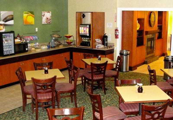Food & Drinks 5, Fairfield Inn & Suites Beaumont, Jefferson