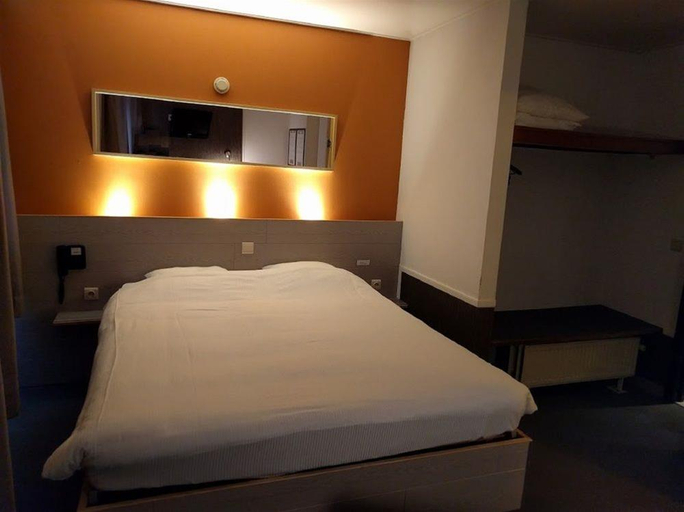 Bedroom 5, Canalview Hotel Ter Reien, West-Vlaanderen