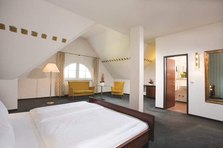 Bedroom 3, Akademie Berlin-Schmöckwitz, Berlin