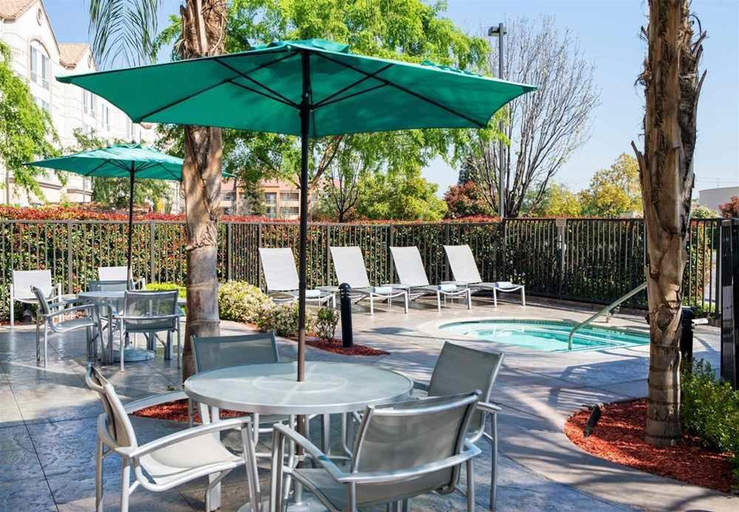 Food & Drinks 5, Springhill Suites Bakersfield, Kern