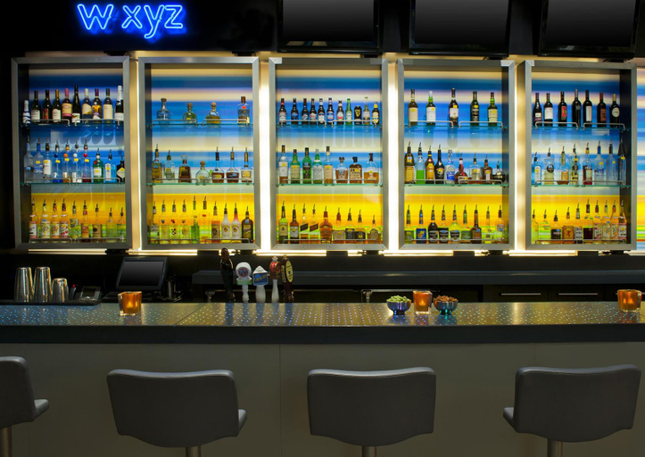 Food & Drinks