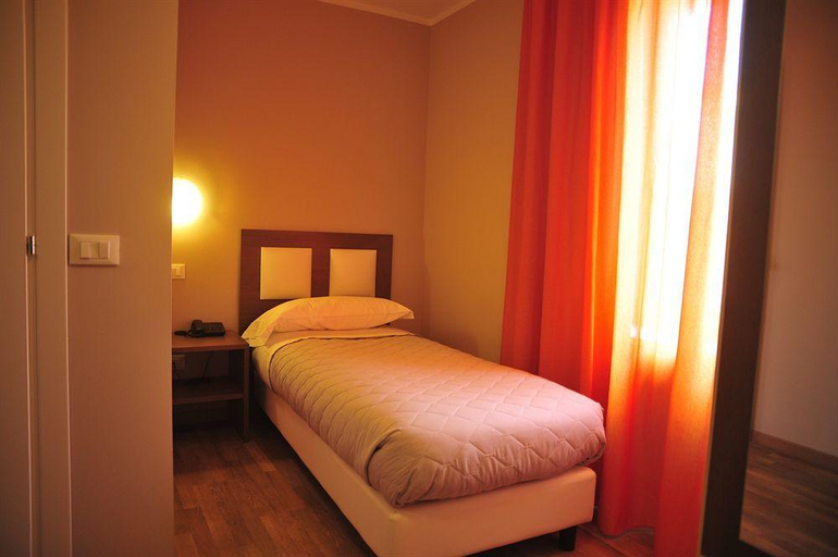 Bedroom 3, GG8 Restaurant & Hotel, Perugia