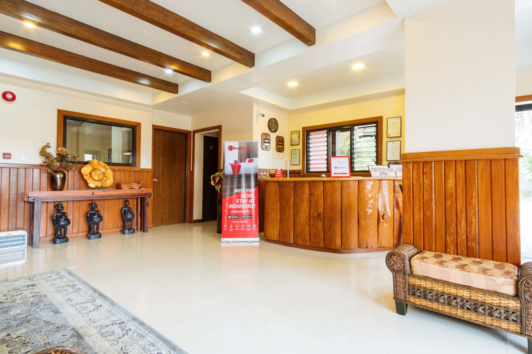 Public Area 5, RedDoorz Premium @ Outlook Drive, Baguio City