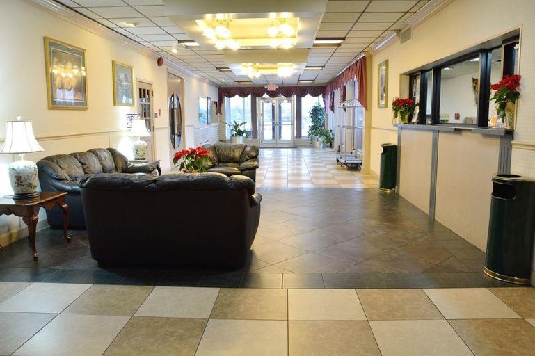 Public Area 2, Columbus Grand Hotel & Banquet Center, Franklin