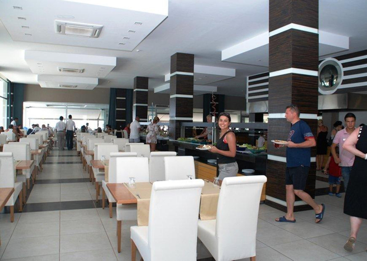 Food & Drinks 4, Karya Family Resort, Menderes