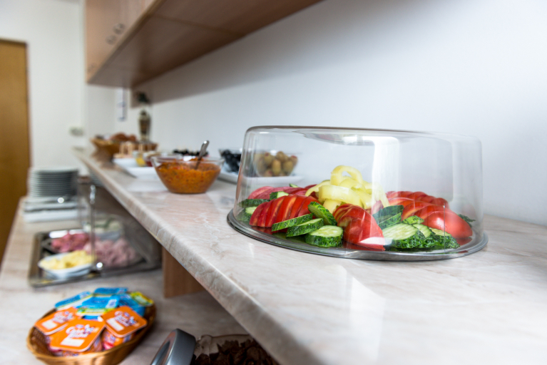 Food & Drinks 5, Est Hotel Bucharest, Municipiul Bucuresti