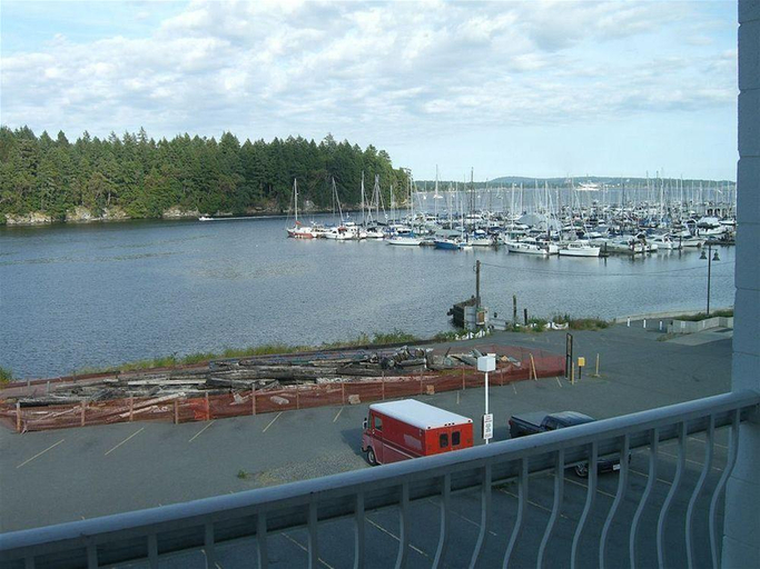 Exterior & Views, The Waterfront Suites and Marina, Nanaimo