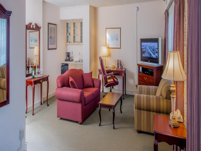 Public Area 3, The Wildbirch Hotel - JDV by Hyatt, Anchorage