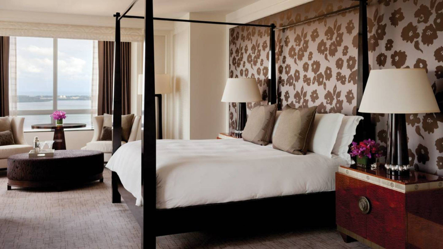 Bedroom 3, Four Seasons Hotel Miami, Miami-Dade