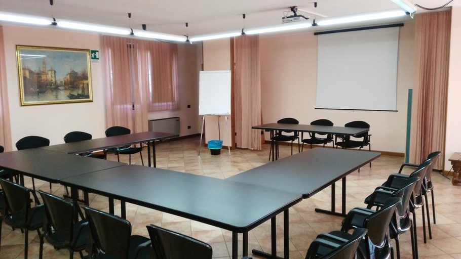 Business Facilities 3, Vecchio Casello, Cremona