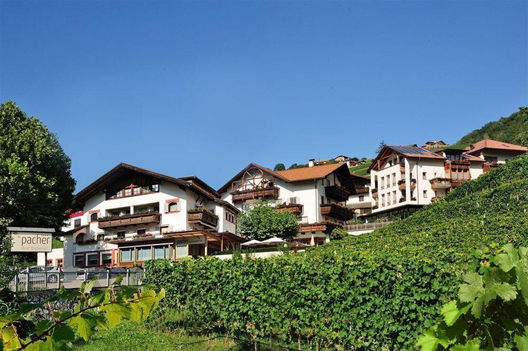Exterior & Views 2, Boutique Hotel Pachers, Bolzano