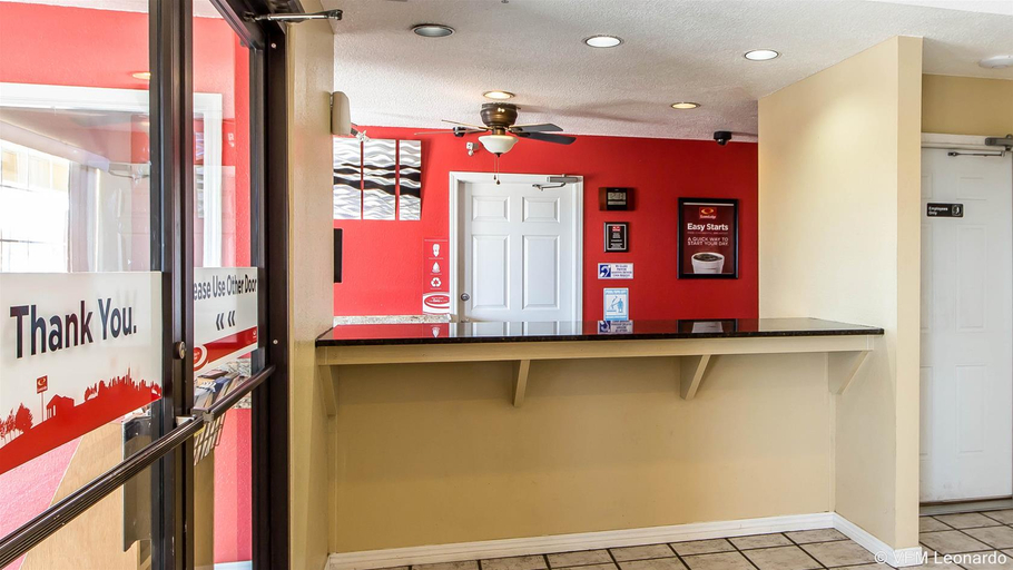 Public Area 2, Econo Lodge Pryor, Mayes