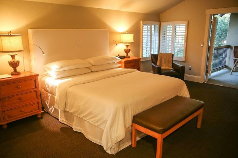 Bedroom, Wine & Roses Hotel Restaurant Spa Lodi, San Joaquin