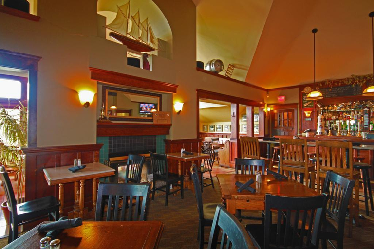 Food & Drinks 5, Spinnakers Brew Pub & Guest Houses, Capital