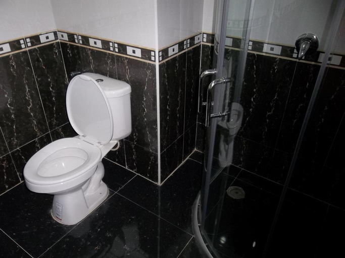 Bathroom 4, La Ong Dao Hotel, Vientiane