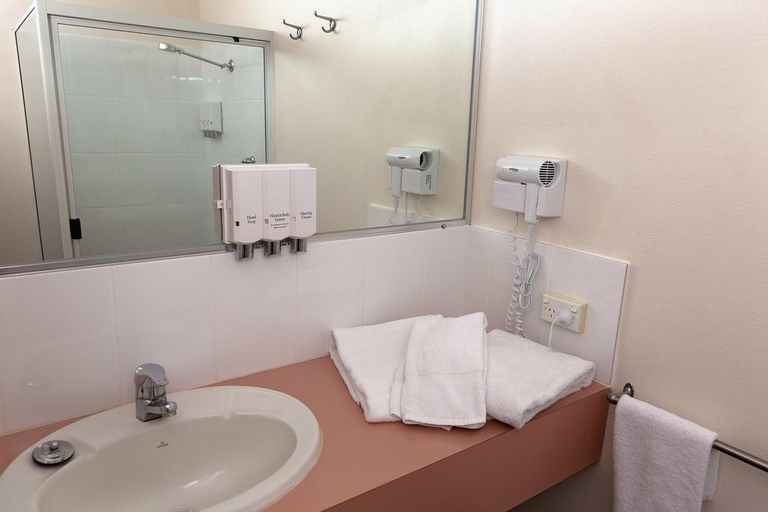 White Lace Motor Inn, Mackay - Pt A