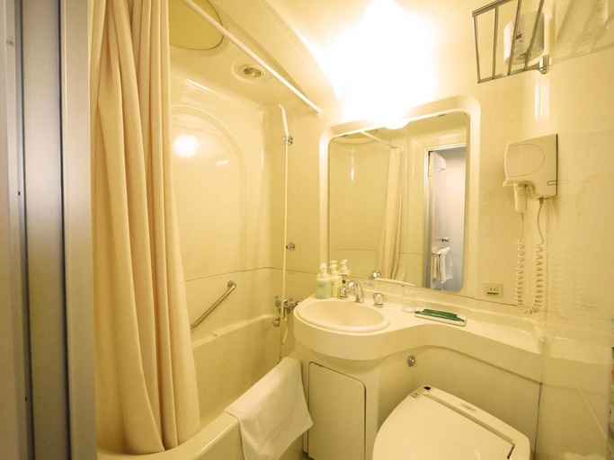 Bathroom 5, Hotel Route - Inn Chitose Ekimae, Chitose