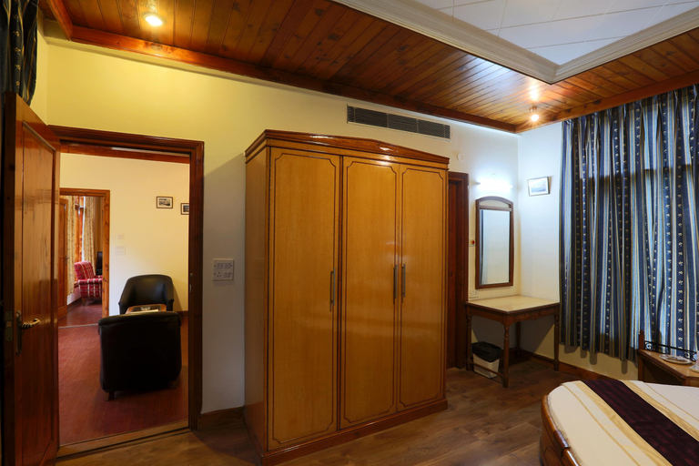 Public Area 2, The Highland Park, Kullu
