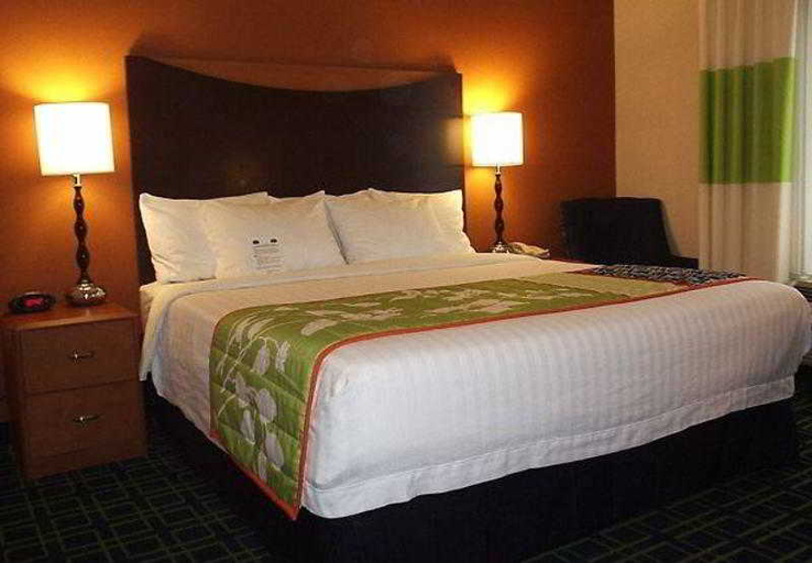 Bedroom 2, Fairfield Inn & Suites Seymour, Jackson