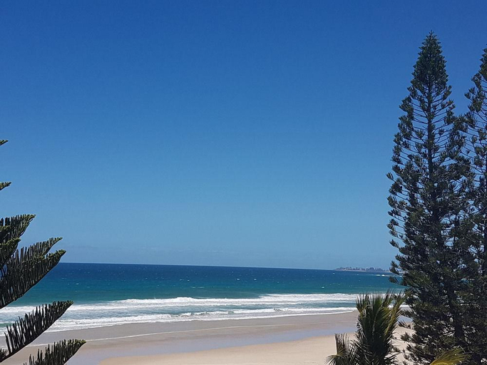 Exterior & Views 3, Surfers Horizons Absolute Beachfront Holiday Apart, Gold Coast